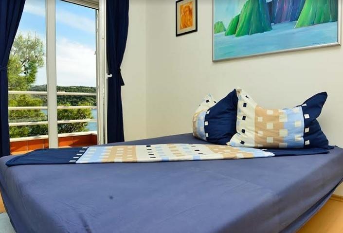 Image No.14-4 Bed Property for sale