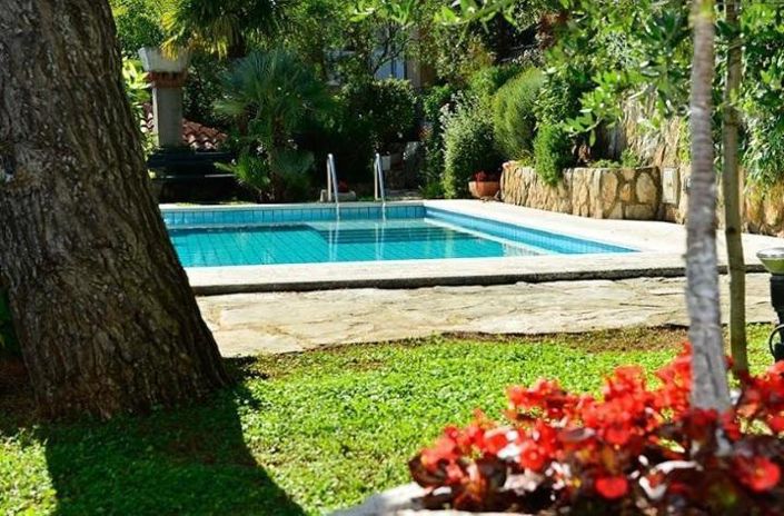 Image No.6-4 Bed Property for sale