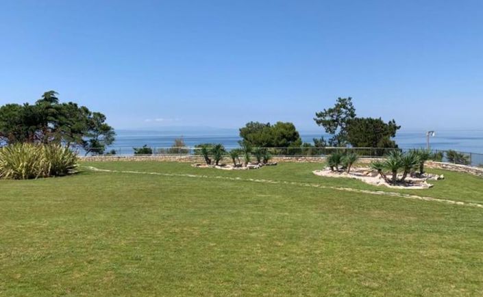 Image No.6-5 Bed Property for sale