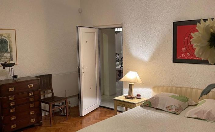 Image No.14-4 Bed Property for sale