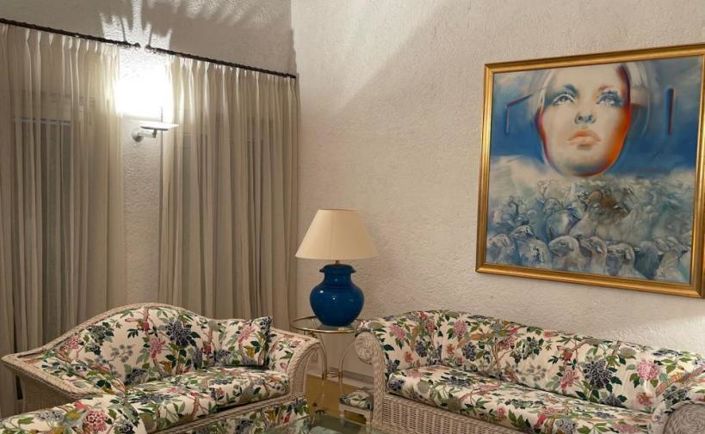 Image No.3-4 Bed Property for sale