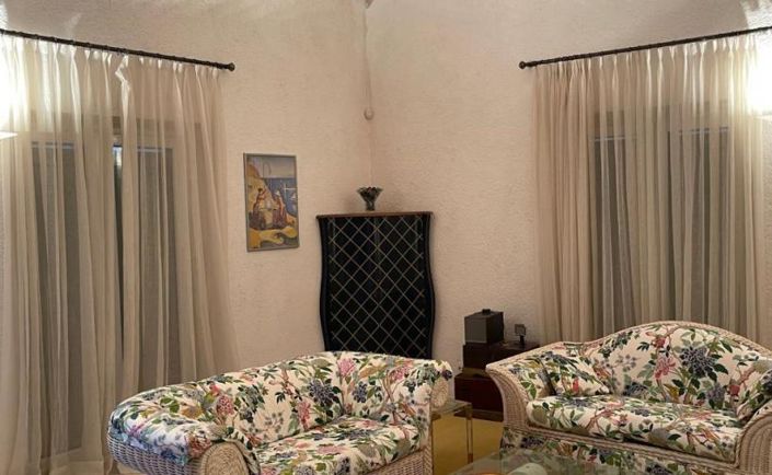 Image No.9-4 Bed Property for sale