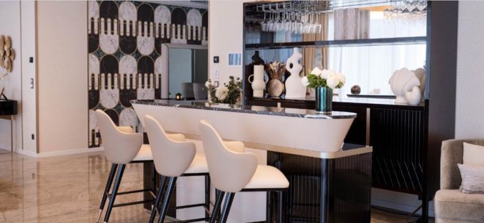 Image No.15-5 Bed Property for sale