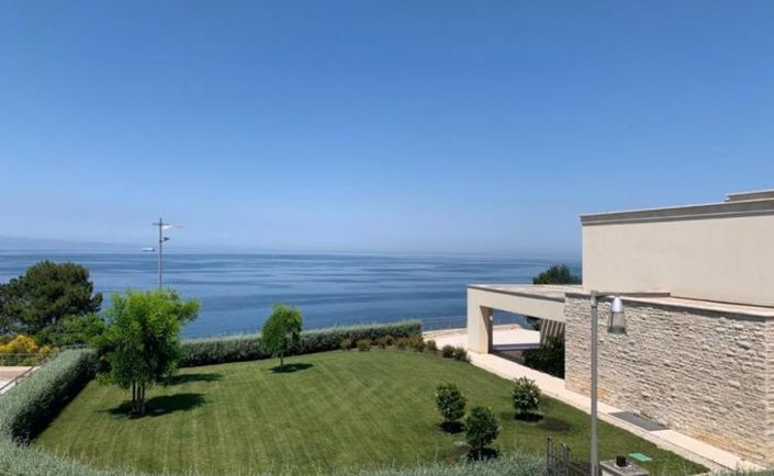 Image No.21-5 Bed Property for sale