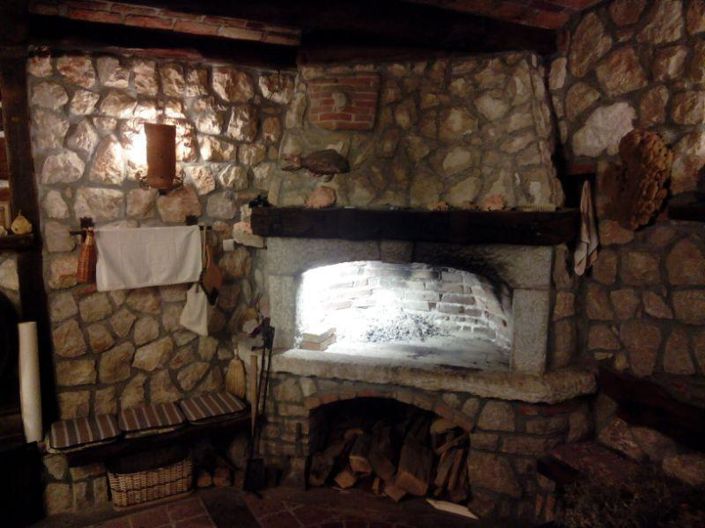 Image No.24-3 Bed Property for sale