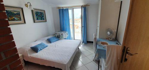 Image No.17-8 Bed Property for sale