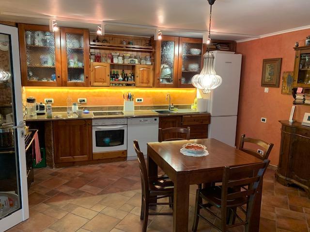 Image No.20-3 Bed Property for sale