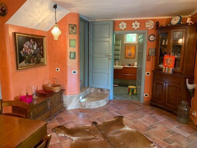 Image No.23-3 Bed Property for sale