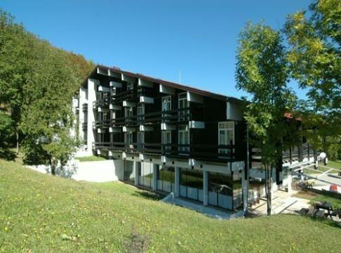 Image No.2-42 Bed Property for sale