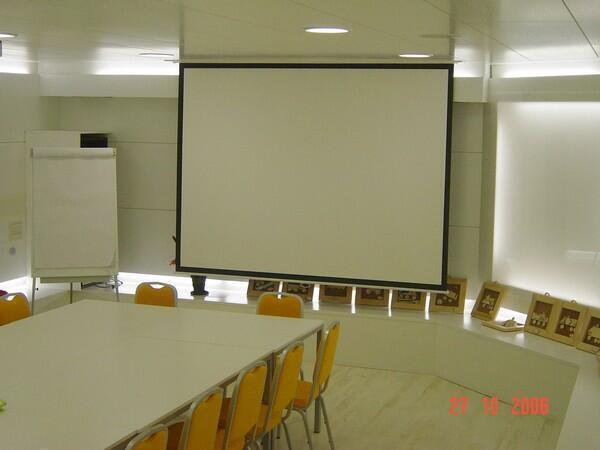 Image No.12-21 Bed Property for sale