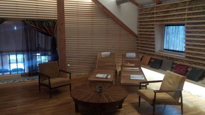 Image No.17-21 Bed Property for sale