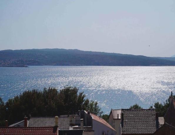 Image No.8-8 Bed Property for sale