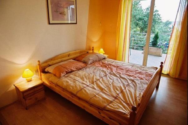 Image No.7-10 Bed Property for sale