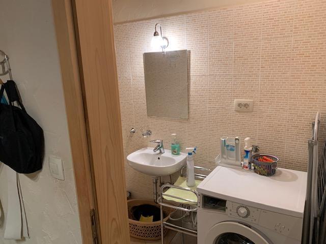 Image No.16-6 Bed Property for sale