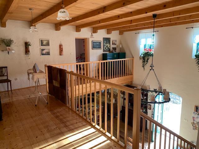 Image No.18-6 Bed Property for sale