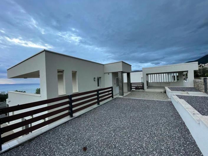 Image No.7-3 Bed Property for sale