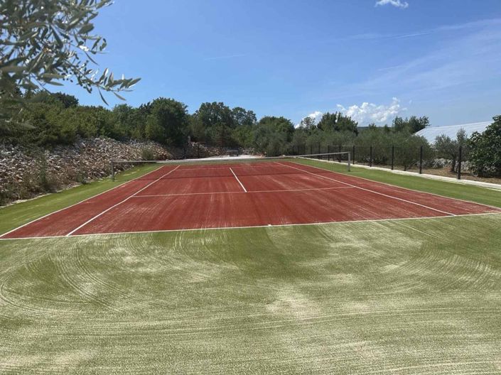 Image No.12-4 Bed Property for sale