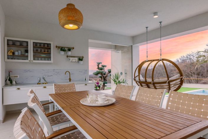 Image No.8-4 Bed Property for sale