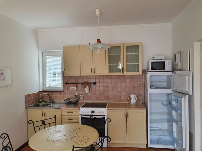 Image No.20-12 Bed Property for sale