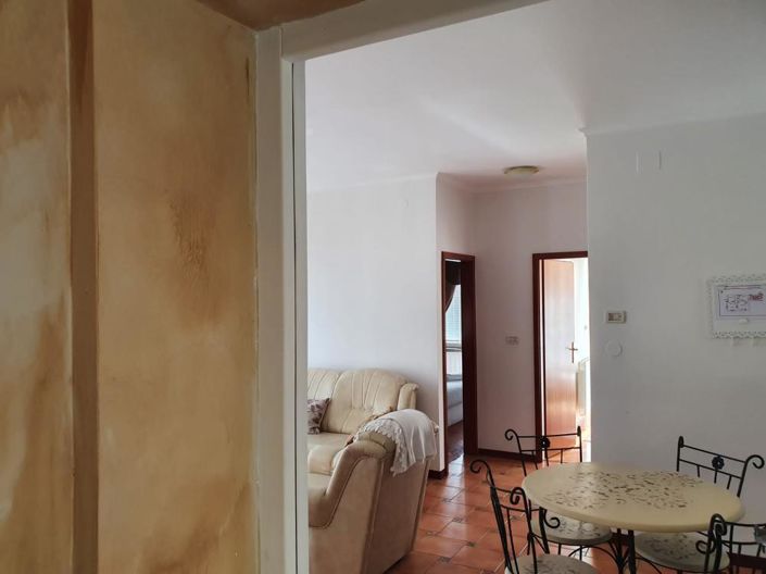 Image No.23-12 Bed Property for sale