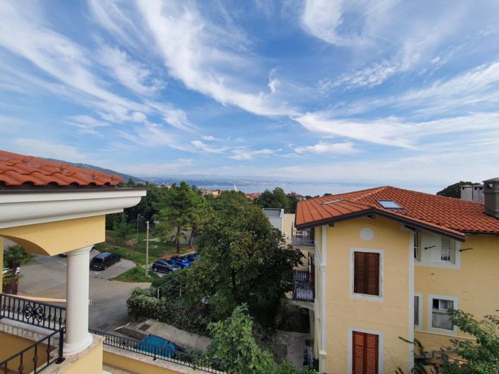 Image No.6-12 Bed Property for sale