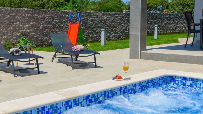 Image No.4-3 Bed Property for sale