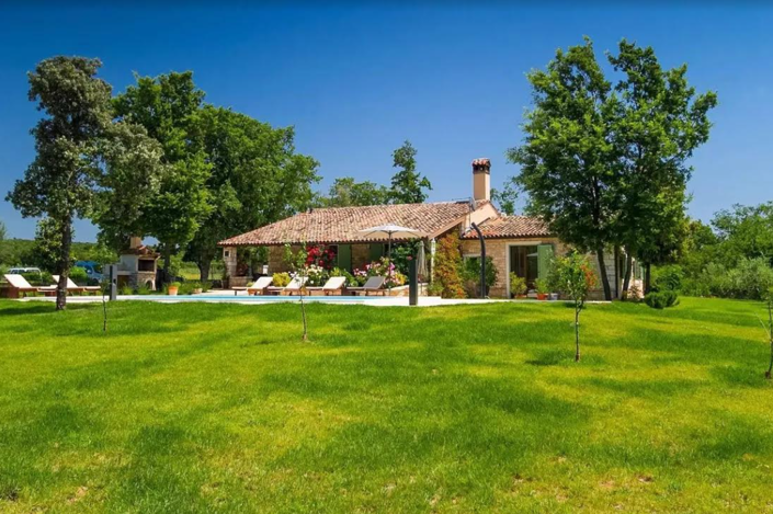 Image No.13-4 Bed Property for sale