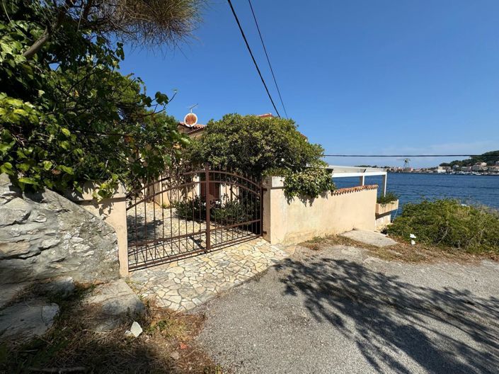 Image No.8-4 Bed Property for sale