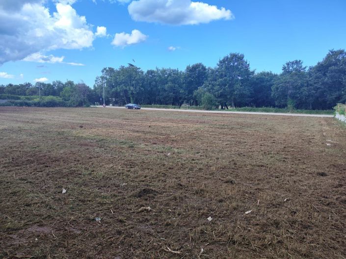 Image No.8-5 Bed Property for sale