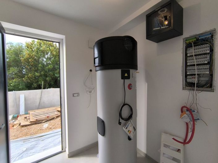 Image No.7-4 Bed Property for sale