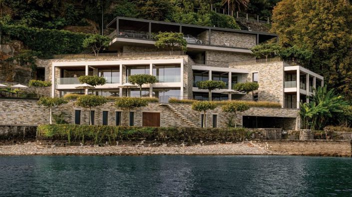 Image No.1-6 Bed Property for sale