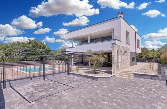 Image No.16-Propriété de 4 chambres à vendre à Peroj