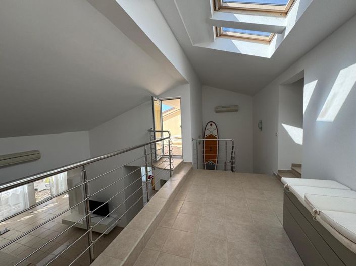 Image No.7-3 Bed Property for sale