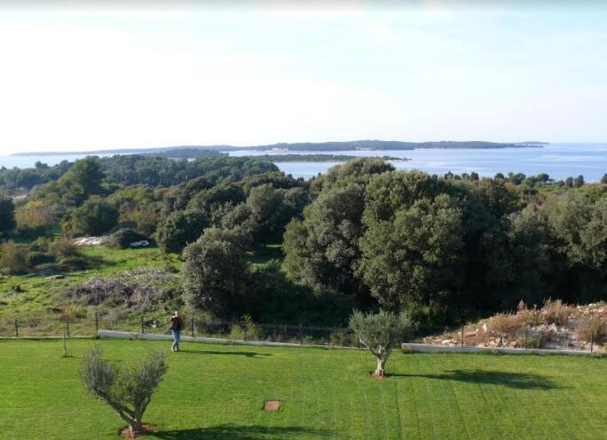 Image No.9-4 Bed Property for sale