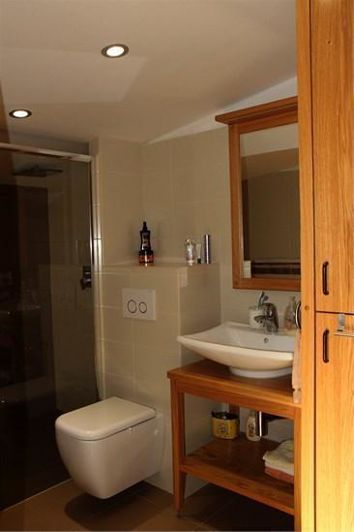 Image No.18-2 Bed Property for sale