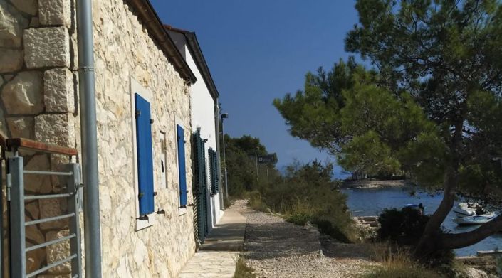 Image No.4-2 Bed Property for sale