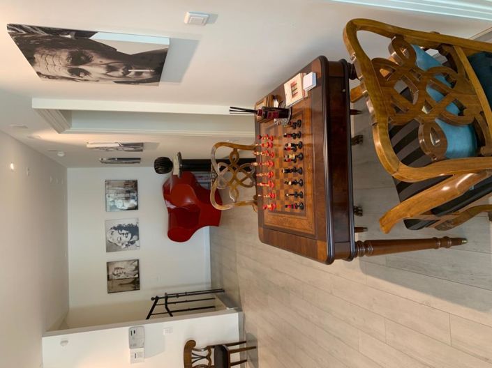 Image No.14-5 Bed Property for sale