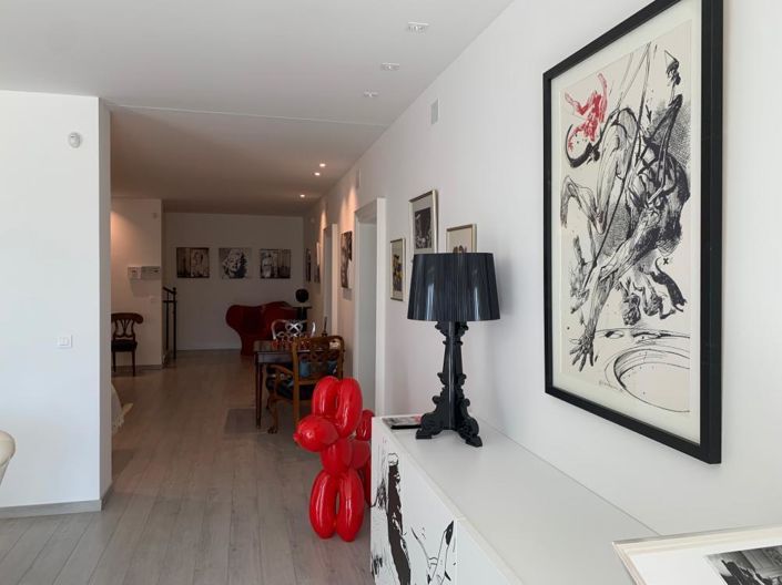 Image No.16-5 Bed Property for sale