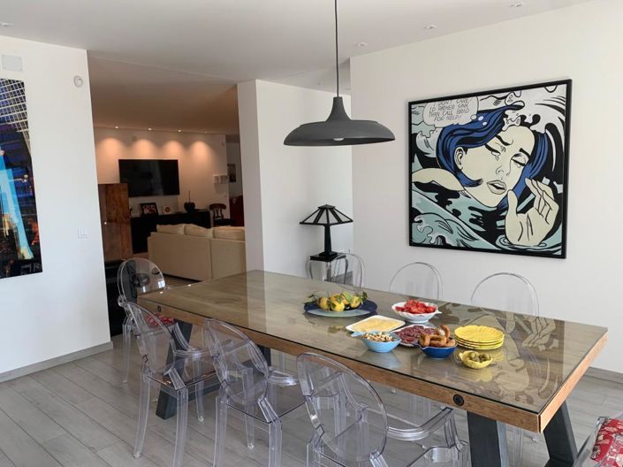 Image No.17-5 Bed Property for sale