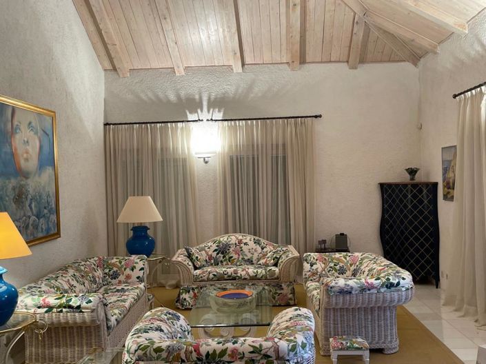 Image No.25-5 Bed Property for sale