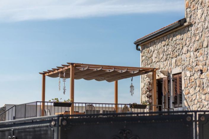 Image No.12-3 Bed Property for sale