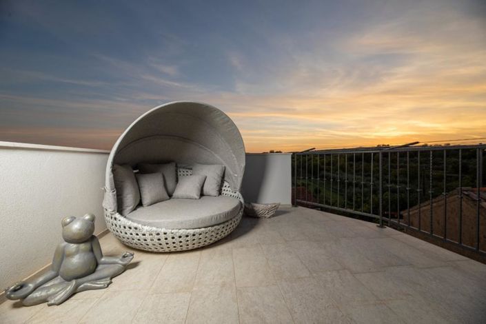 Image No.4-3 Bed Property for sale