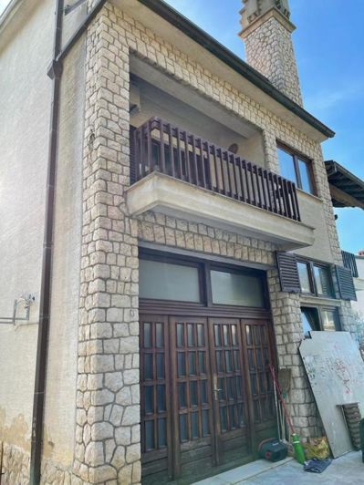 Image No.4-10 Bed Property for sale