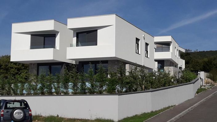 Image No.9-6 Bed Property for sale