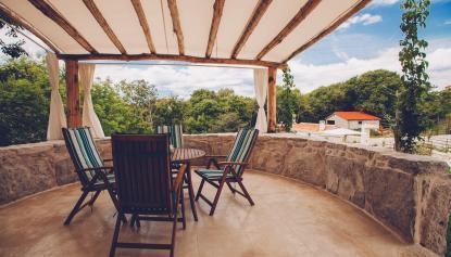 Image No.14-5 Bed Property for sale