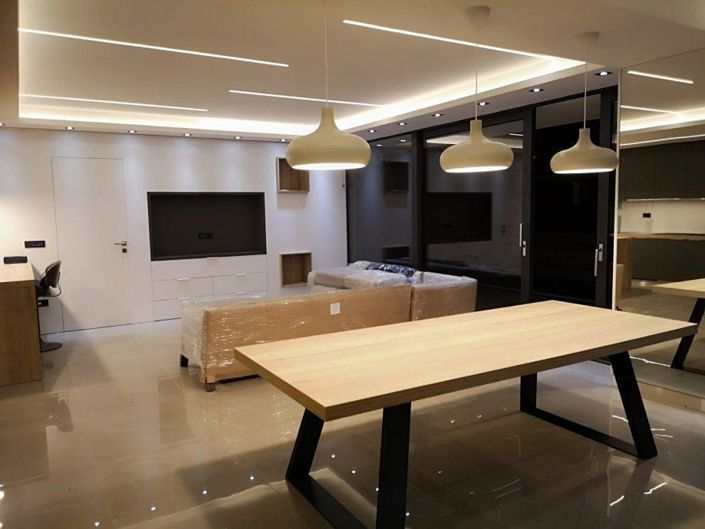 Image No.12-4 Bed Property for sale