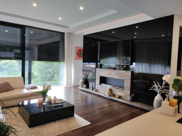 Image No.12-4 Bed Property for sale