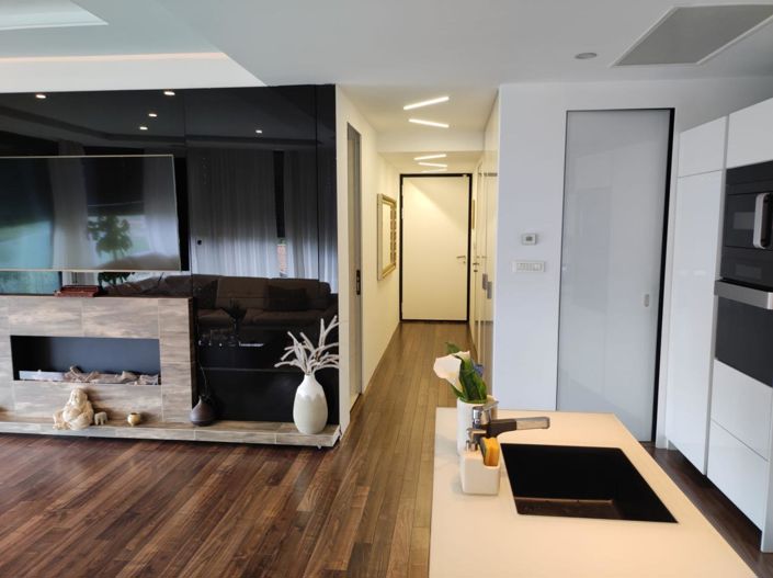 Image No.13-4 Bed Property for sale