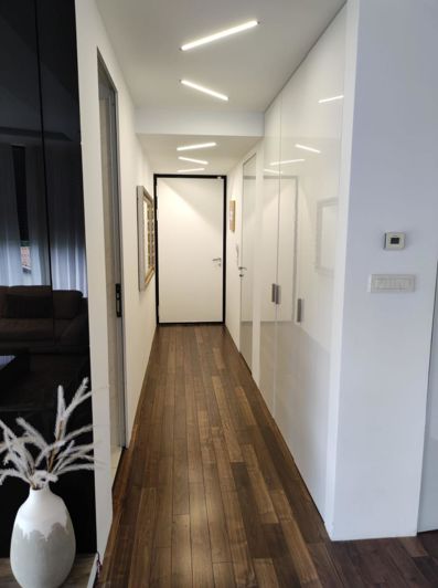 Image No.14-4 Bed Property for sale