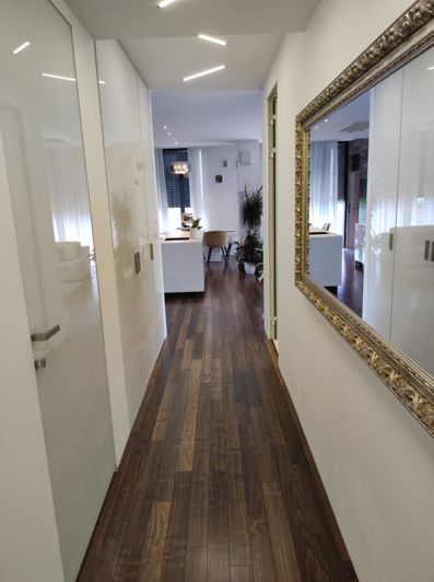 Image No.15-4 Bed Property for sale